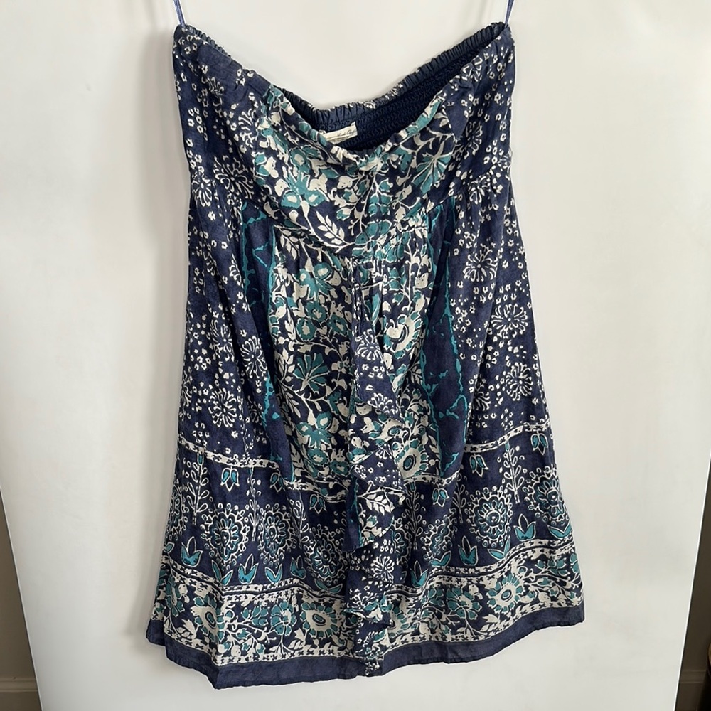 American Eagle Blue Floral Strapless Dress